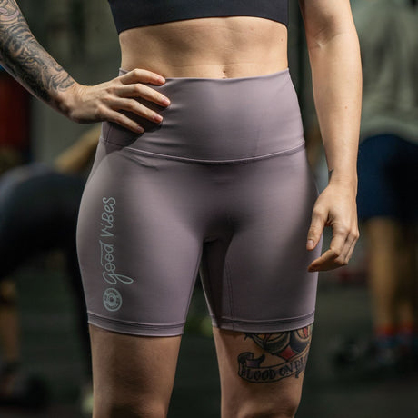 Cocowod ropa crosstraining Shorts Mujer modelo Good Vibes | Intense Short